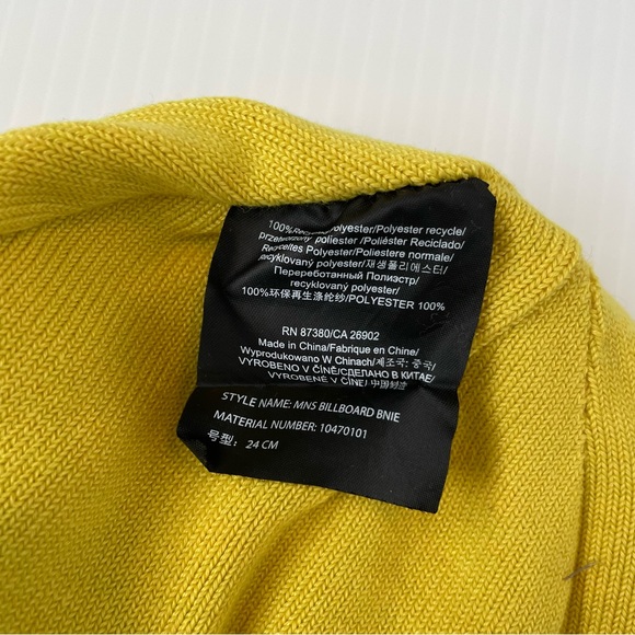 Burton Billboard reversible beanie yellow and green snowboarding hat - Picture 4 of 5